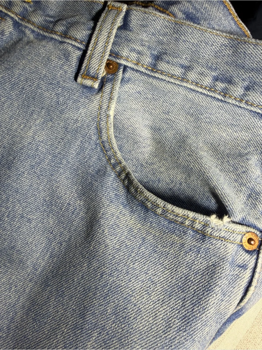Levi's 501 Original Fit Button Fly Jeans Men's 36x30 Light Stonewash - #001